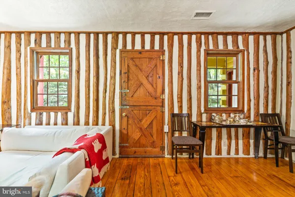 $4,000 | 1850 Ridge Road, Haymarket, VA 20169