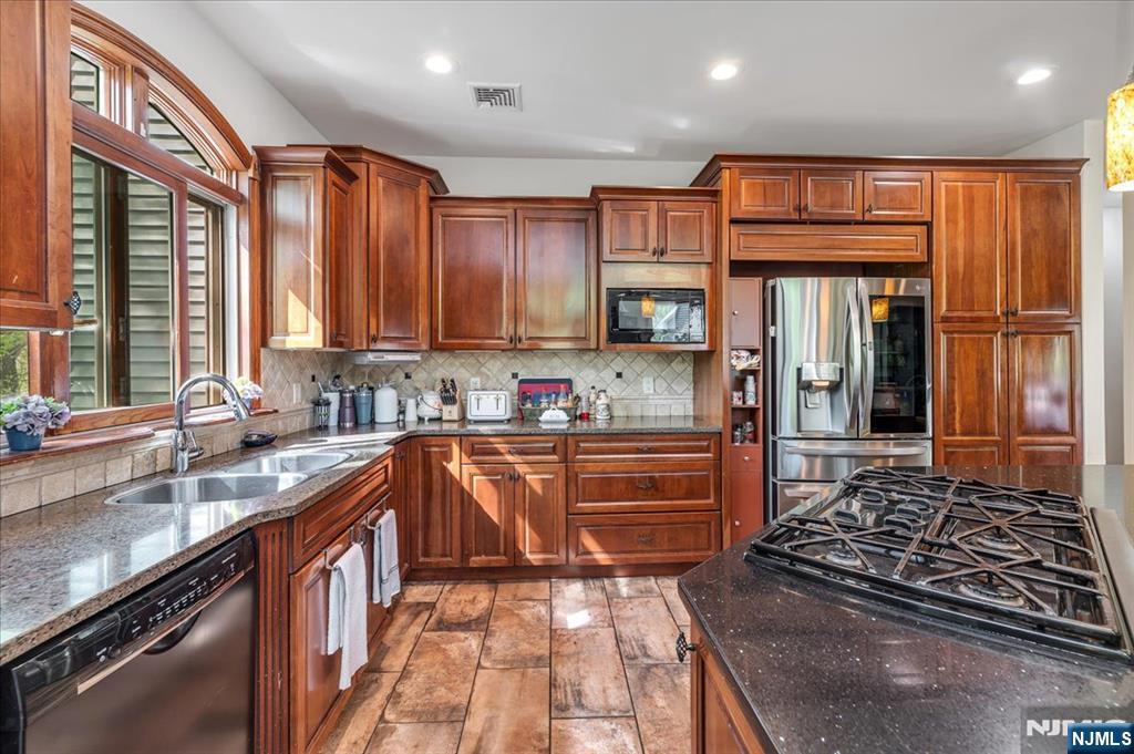 65 Gunn Road Branchville, NJ 07826 - Photo 12 of 43