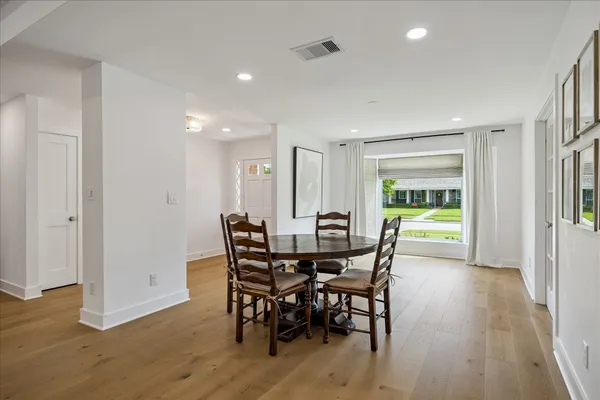 $899,000 | 1006 Cheshire Lane, Houston, TX 77018