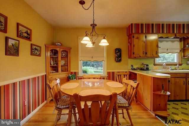 1862 Powder Mill Road York, PA 17402 - Photo 2 of 26