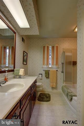1862 Powder Mill Road York, PA 17402 - Photo 12 of 26