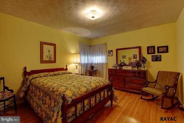 1862 Powder Mill Road York, PA 17402 - Photo 13 of 26