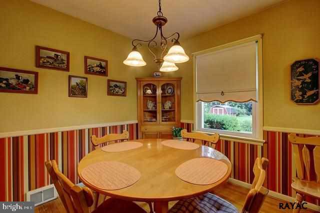 1862 Powder Mill Road York, PA 17402 - Photo 3 of 26