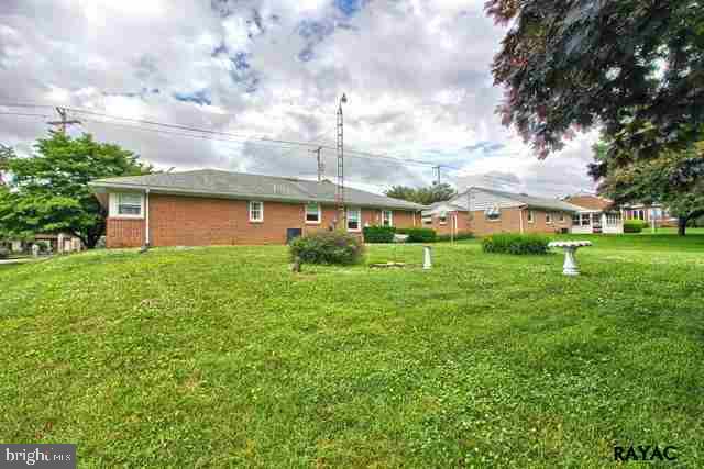 1862 Powder Mill Road York, PA 17402 - Photo 24 of 26
