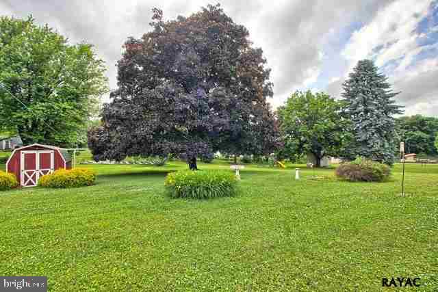 1862 Powder Mill Road York, PA 17402 - Photo 25 of 26