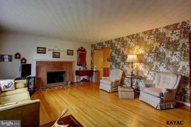 1862 Powder Mill Road York, PA 17402 - Photo 9 of 26
