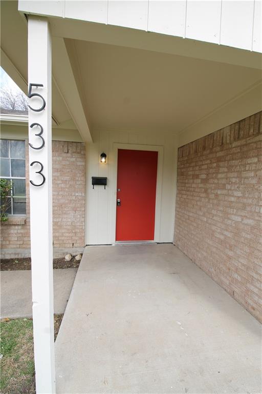 533 Ruidoso Drive Saginaw, TX 76179 - Photo 2 of 17