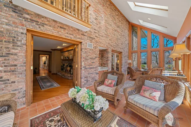 $1,895,000 | 1330 Kurtis Lane, Lake Forest, IL 60045