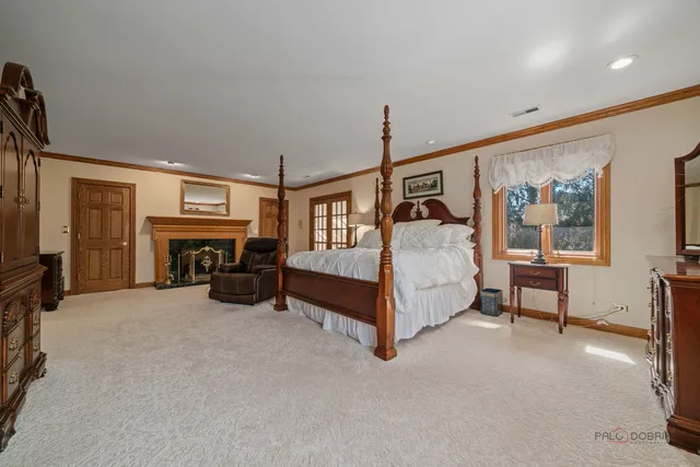 $1,895,000 | 1330 Kurtis Lane, Lake Forest, IL 60045