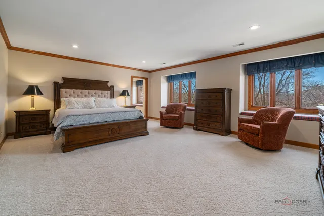 $1,895,000 | 1330 Kurtis Lane, Lake Forest, IL 60045