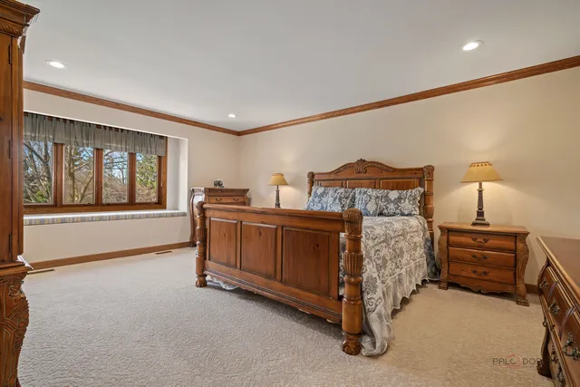 $1,895,000 | 1330 Kurtis Lane, Lake Forest, IL 60045