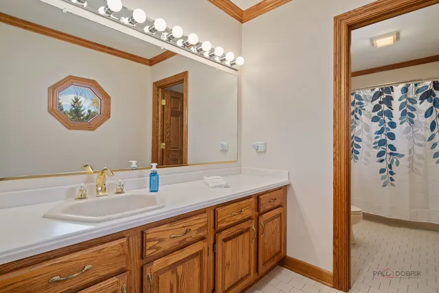 $1,895,000 | 1330 Kurtis Lane, Lake Forest, IL 60045