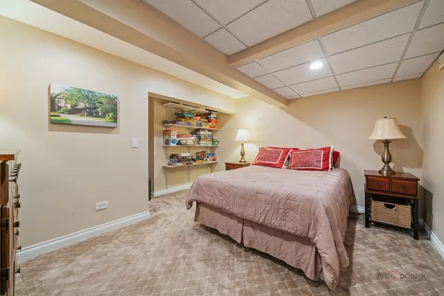 $1,895,000 | 1330 Kurtis Lane, Lake Forest, IL 60045