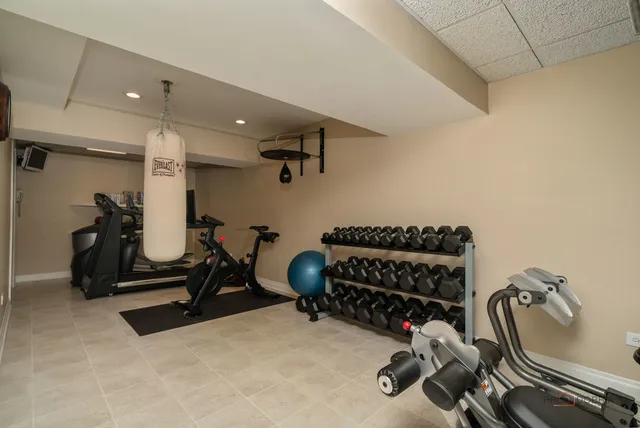 $1,895,000 | 1330 Kurtis Lane, Lake Forest, IL 60045