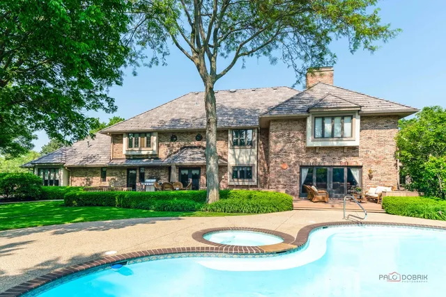 $1,895,000 | 1330 Kurtis Lane, Lake Forest, IL 60045