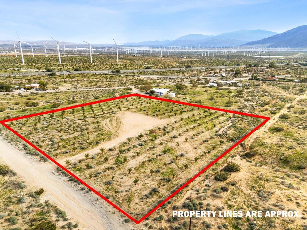 668040015 Hilltop Road Whitewater, CA 92282 - Photo 1 of 31 whitewater-21