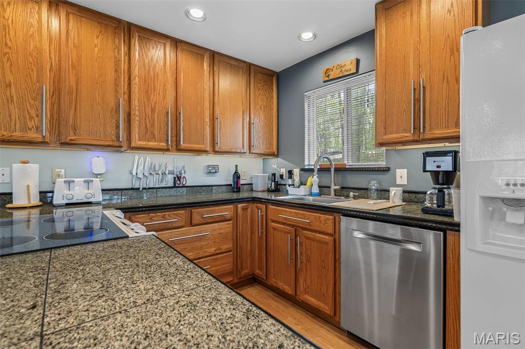 13219 Apache Point Drive Ste. Genevieve, MO 63670 - Photo 7 of 30