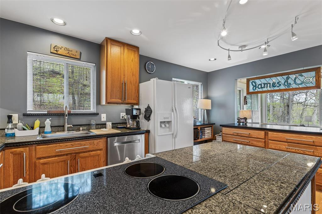 13219 Apache Point Drive Ste. Genevieve, MO 63670 - Photo 8 of 30