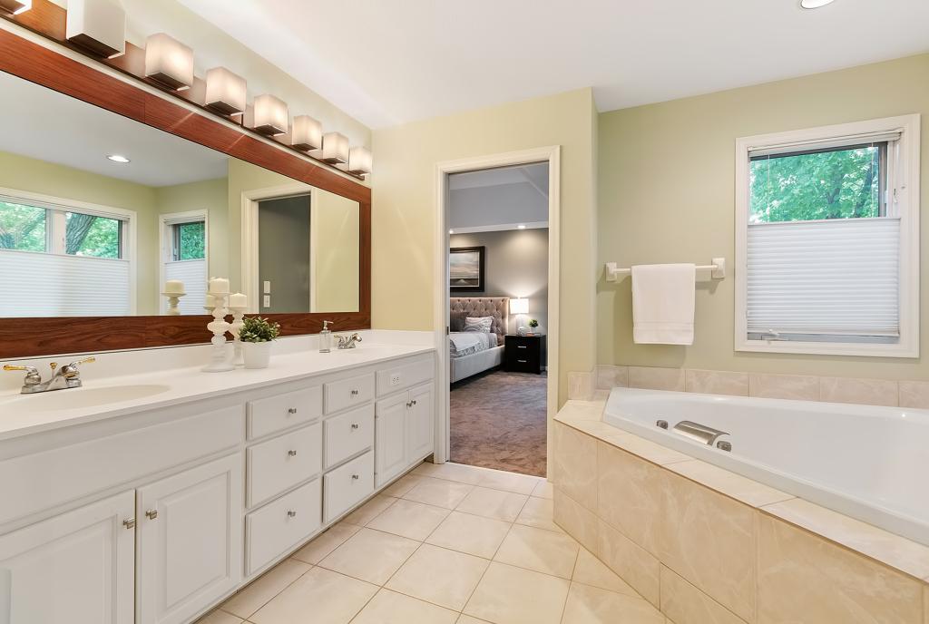 11651 Landing Road Eden Prairie, MN 55347 - Photo 23 of 40