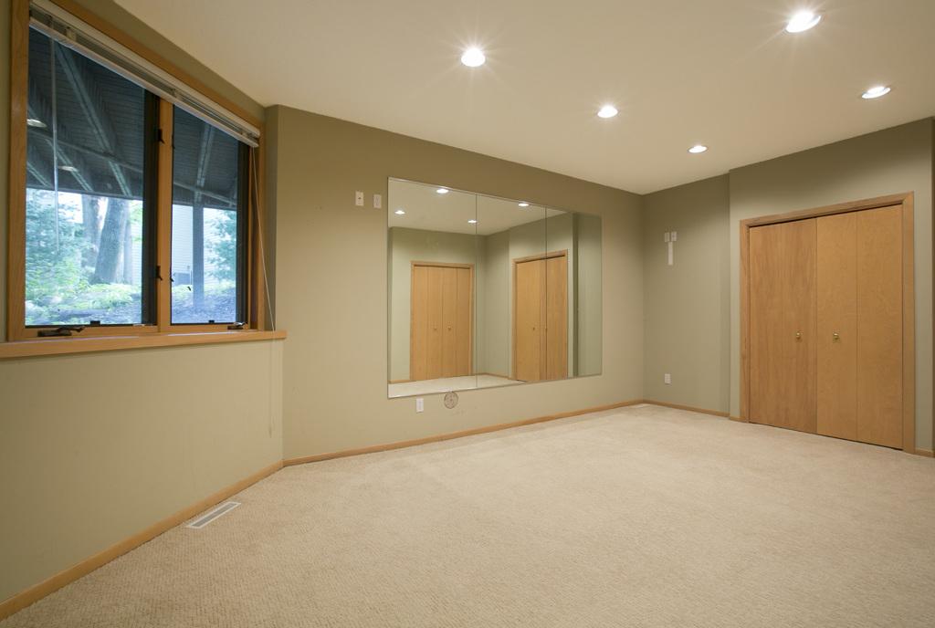 11651 Landing Road Eden Prairie, MN 55347 - Photo 35 of 40