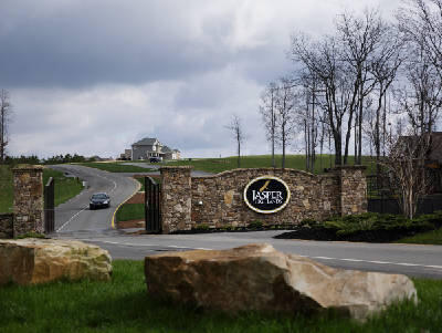 300 Deer Ridge Point, Unit 190 Jasper, TN 37347 - Photo 15 of 20 Gated Entrance at Jasper Highlands