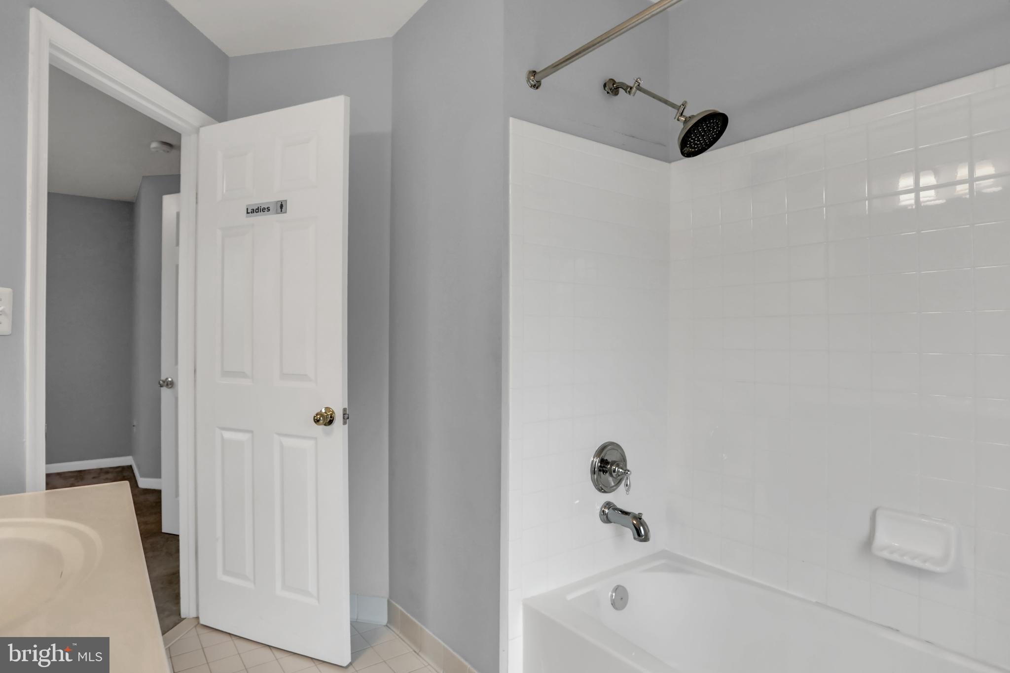 2000 Thistlewood Road Baltimore, MD 21209 - Photo 20 of 60 Gallery Image 20