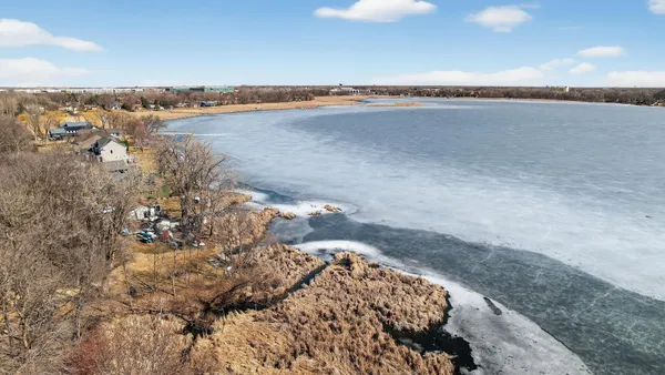 $335,000 | 140 West Eagle Lake Drive, Maple Grove, MN 55369