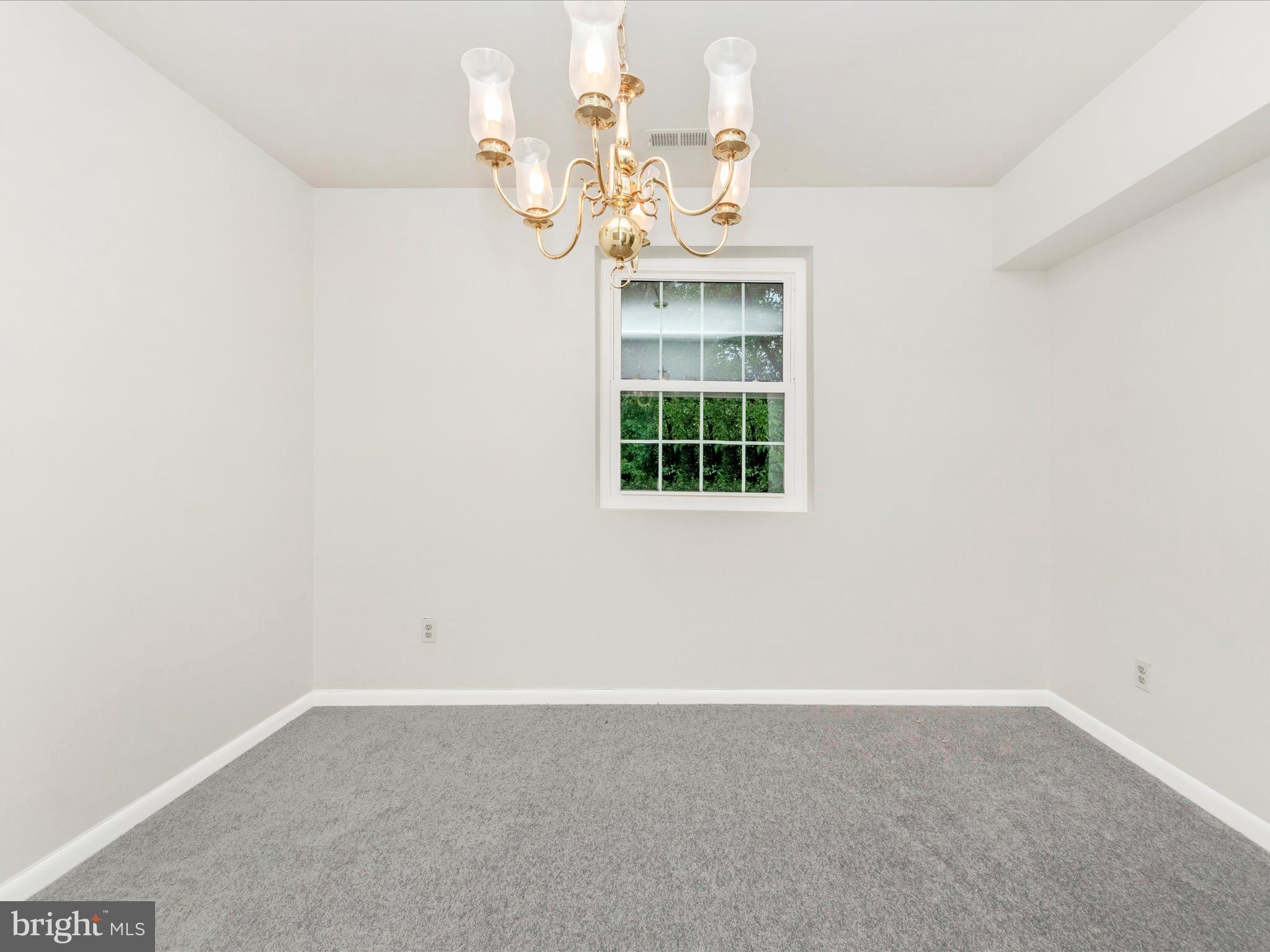 102 Castletown Road, Unit 202 Lutherville-Timonium, MD 21093 - Photo 13 of 48 Dining Room
