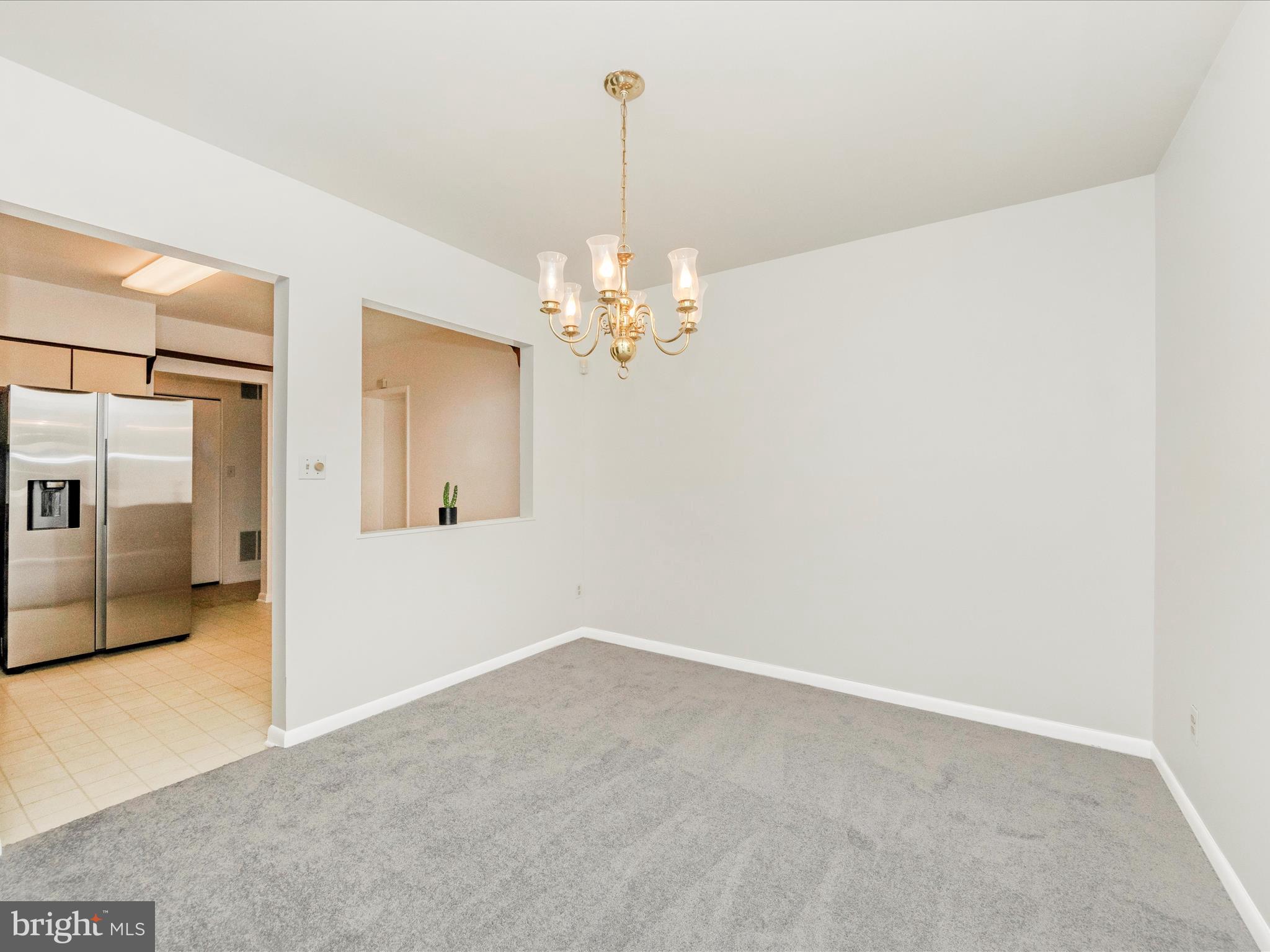 102 Castletown Road, Unit 202 Lutherville-Timonium, MD 21093 - Photo 18 of 48 Dining Room