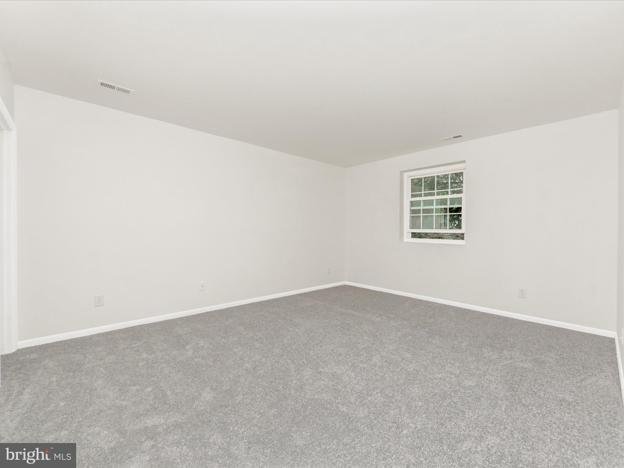 102 Castletown Road, Unit 202 Lutherville-Timonium, MD 21093 - Photo 28 of 48 Primary Bedroom