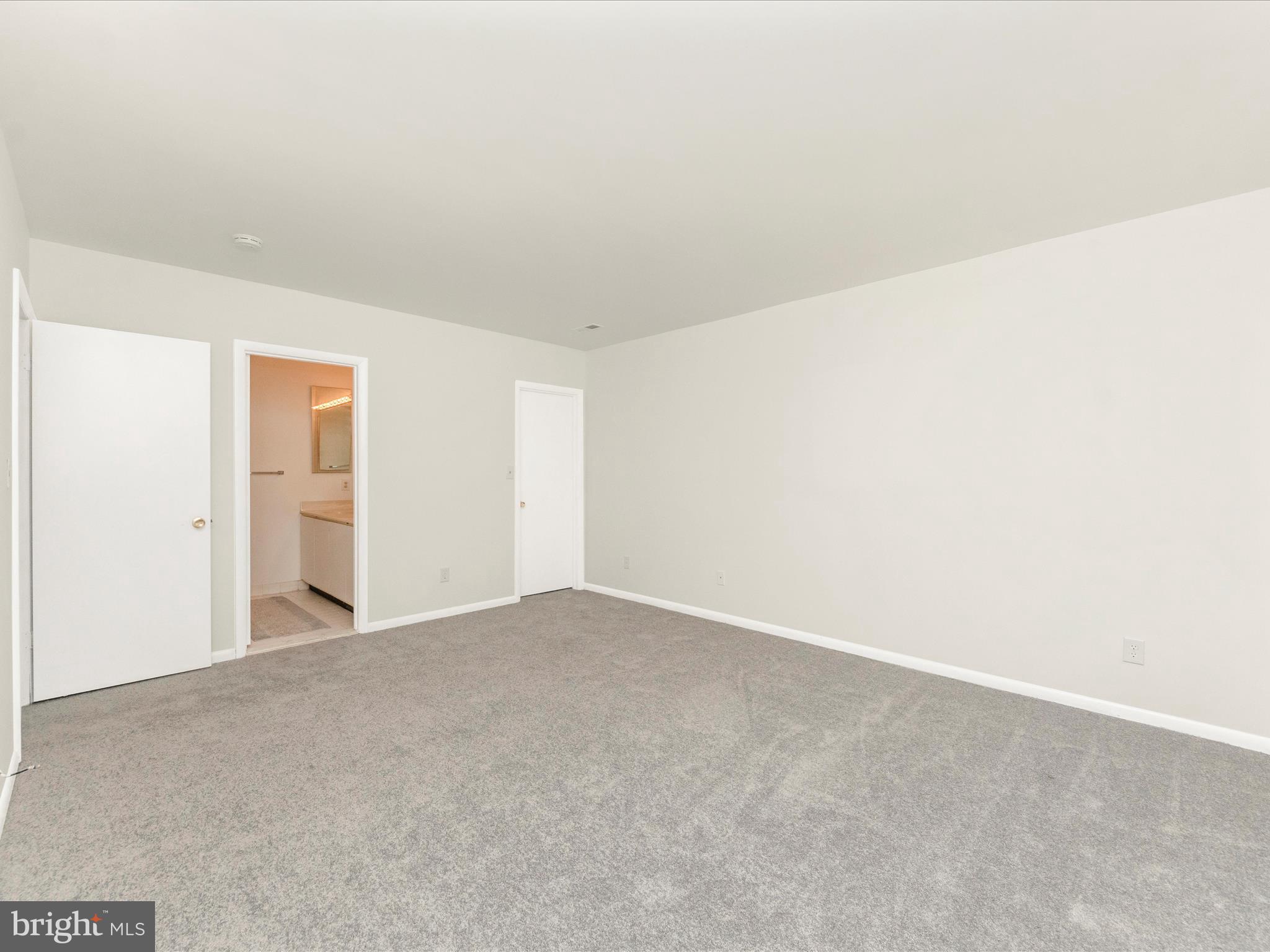 102 Castletown Road, Unit 202 Lutherville-Timonium, MD 21093 - Photo 29 of 48 Primary Bedroom