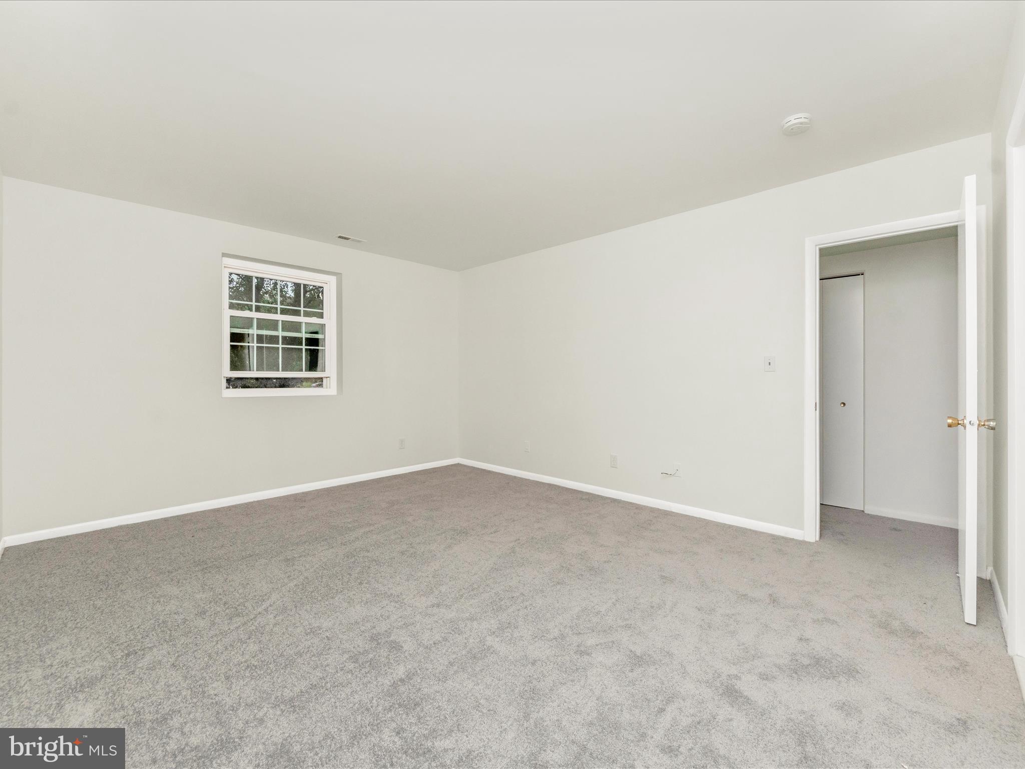 102 Castletown Road, Unit 202 Lutherville-Timonium, MD 21093 - Photo 31 of 48 Primary Bedroom