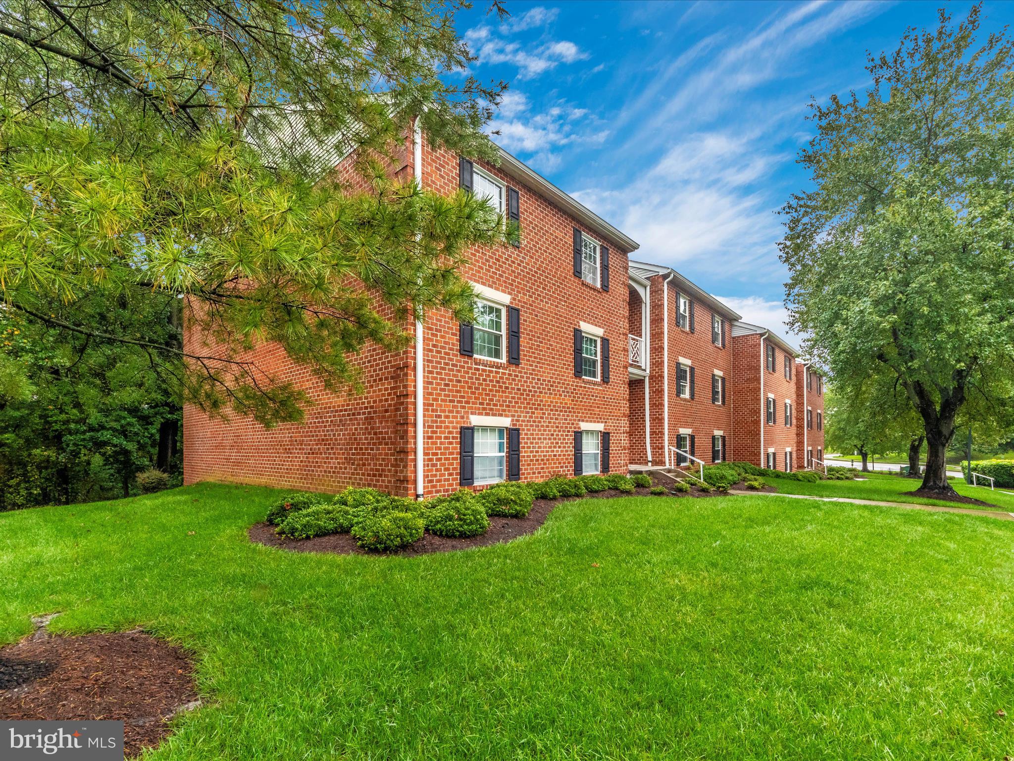 102 Castletown Road, Unit 202 Lutherville-Timonium, MD 21093 - Photo 46 of 48 Exterior Front