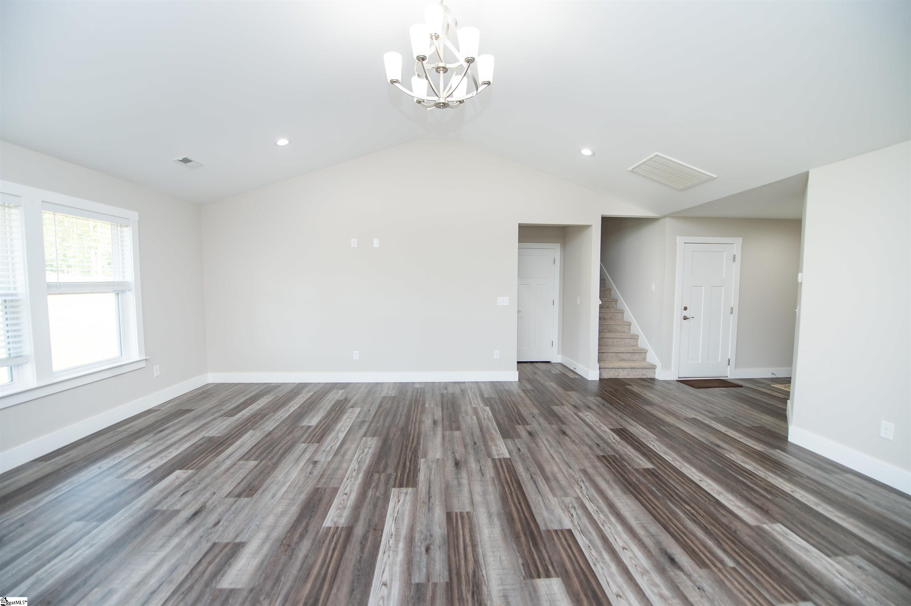 193 Falling Creek Road Spartanburg, SC 29301 - Photo 7 of 35 Gallery Image 7