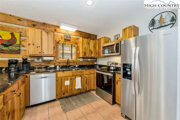 $575,000 | 251 Stone Valley Road, Grassy Creek, NC 28631