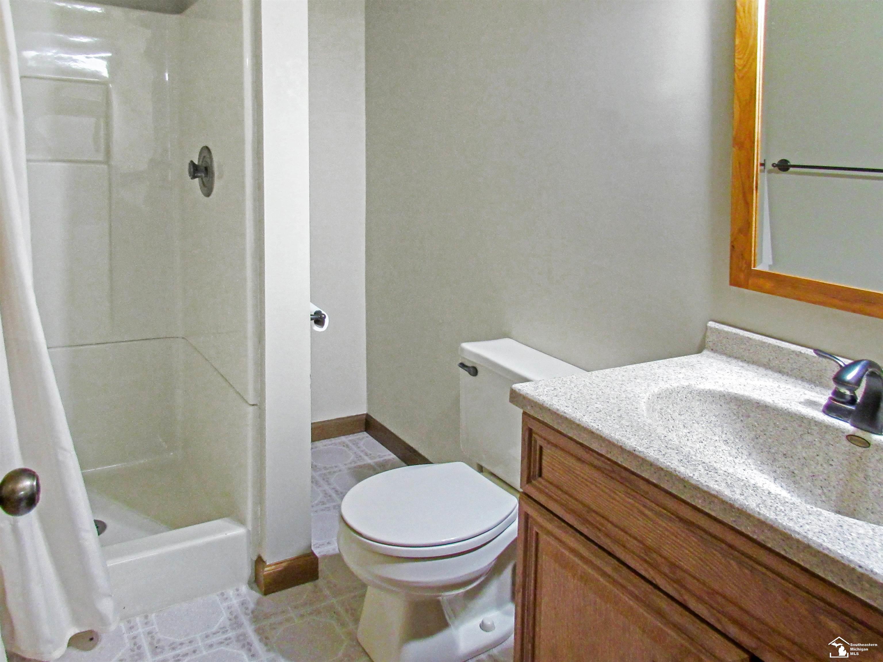 732 East Hurd Road Monroe, MI 48162 - Photo 32 of 40 50118163-31.JPG