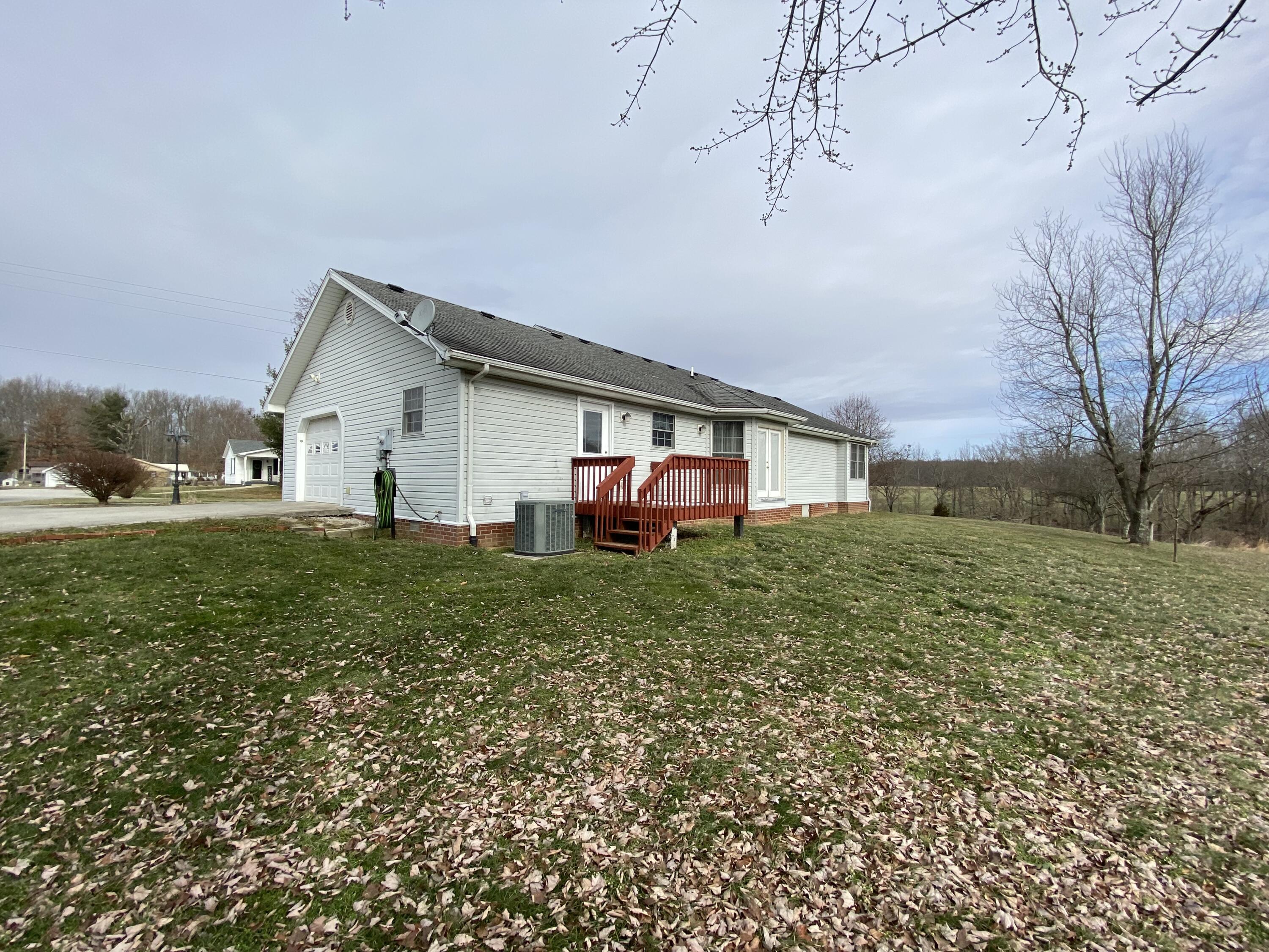 862 Old Smokey Road Brodhead, KY 40409 - Photo 9 of 28 2DC4446B-BD60-4D9D-A3DD-C61958AE28CE
