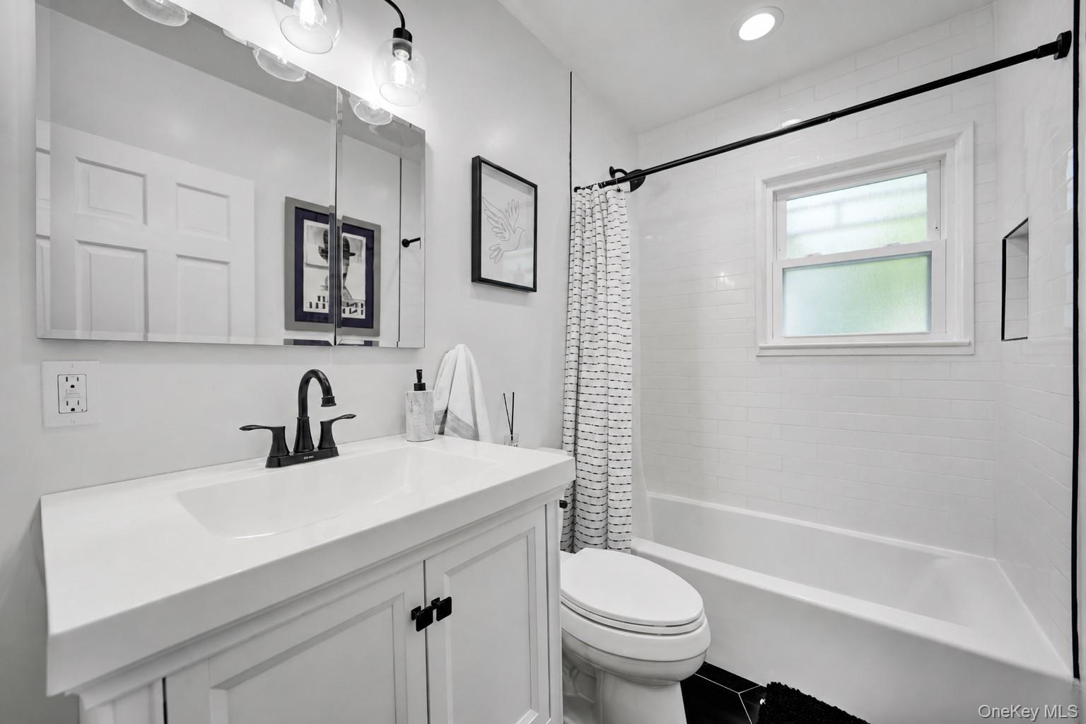 19 Westmoreland Road Merrick, NY 11566 - Photo 11 of 25 Full bath on first floor
