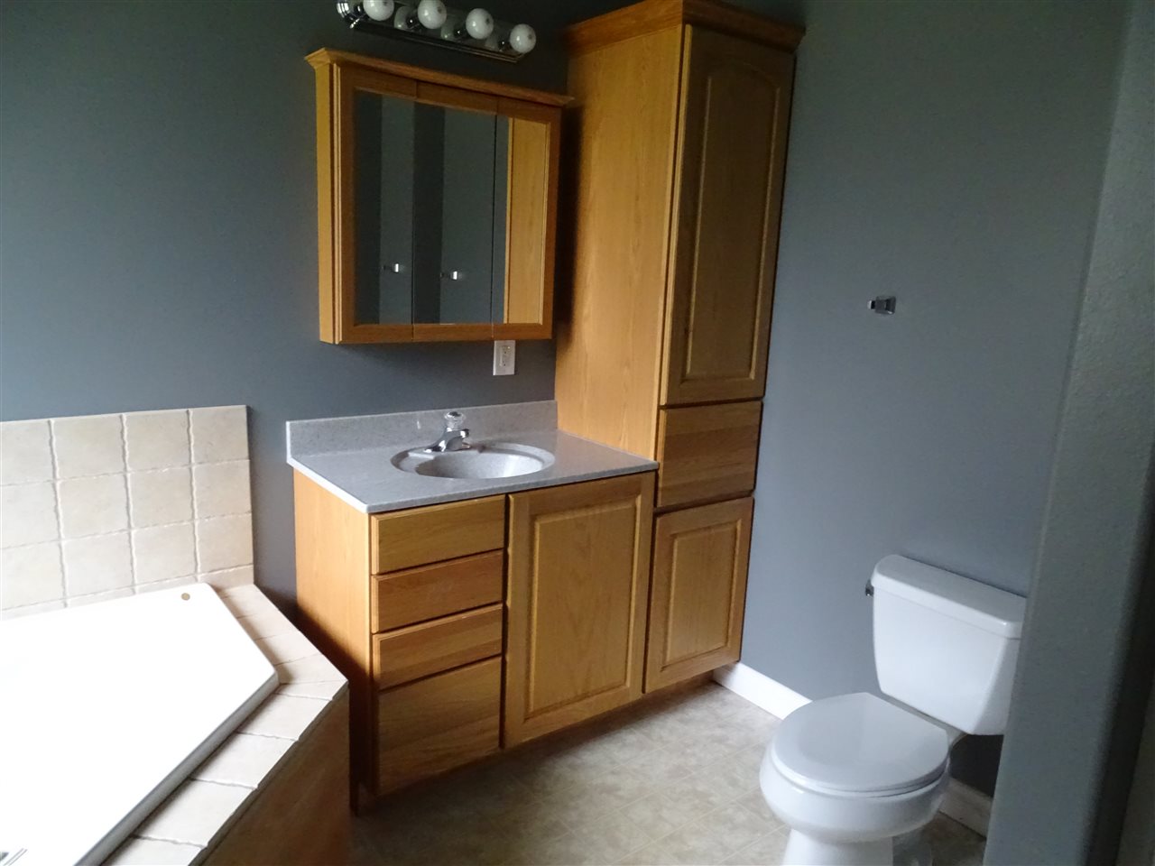 13916 East Bridges Road Elk, WA 99009 - Photo 8 of 13 Gallery Image 8
