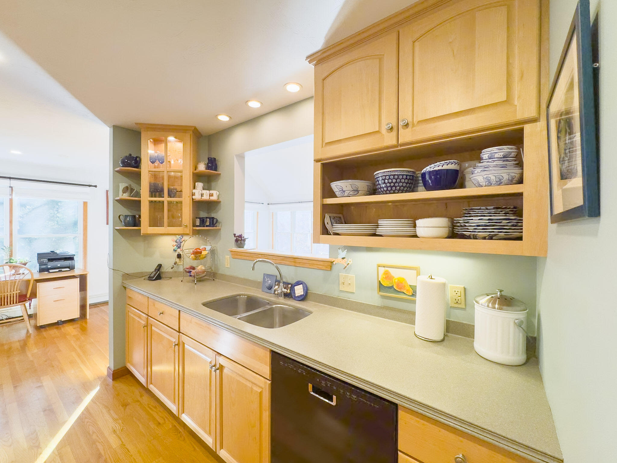 101 Anawan Road Brewster, MA 02631 - Photo 22 of 58 Kitchen