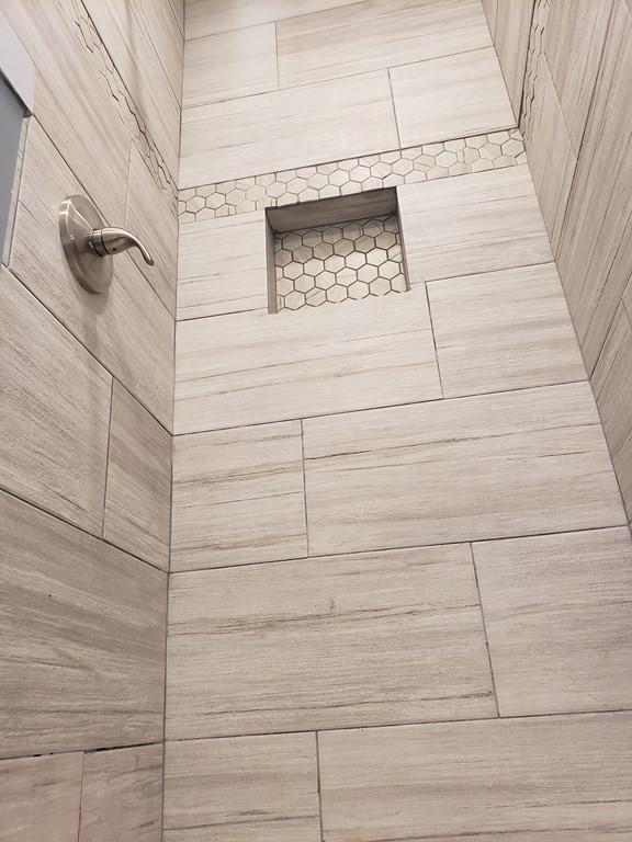 19 Wareham Street Springfield, MA 01108 - Photo 6 of 25 a bathroom with a shower