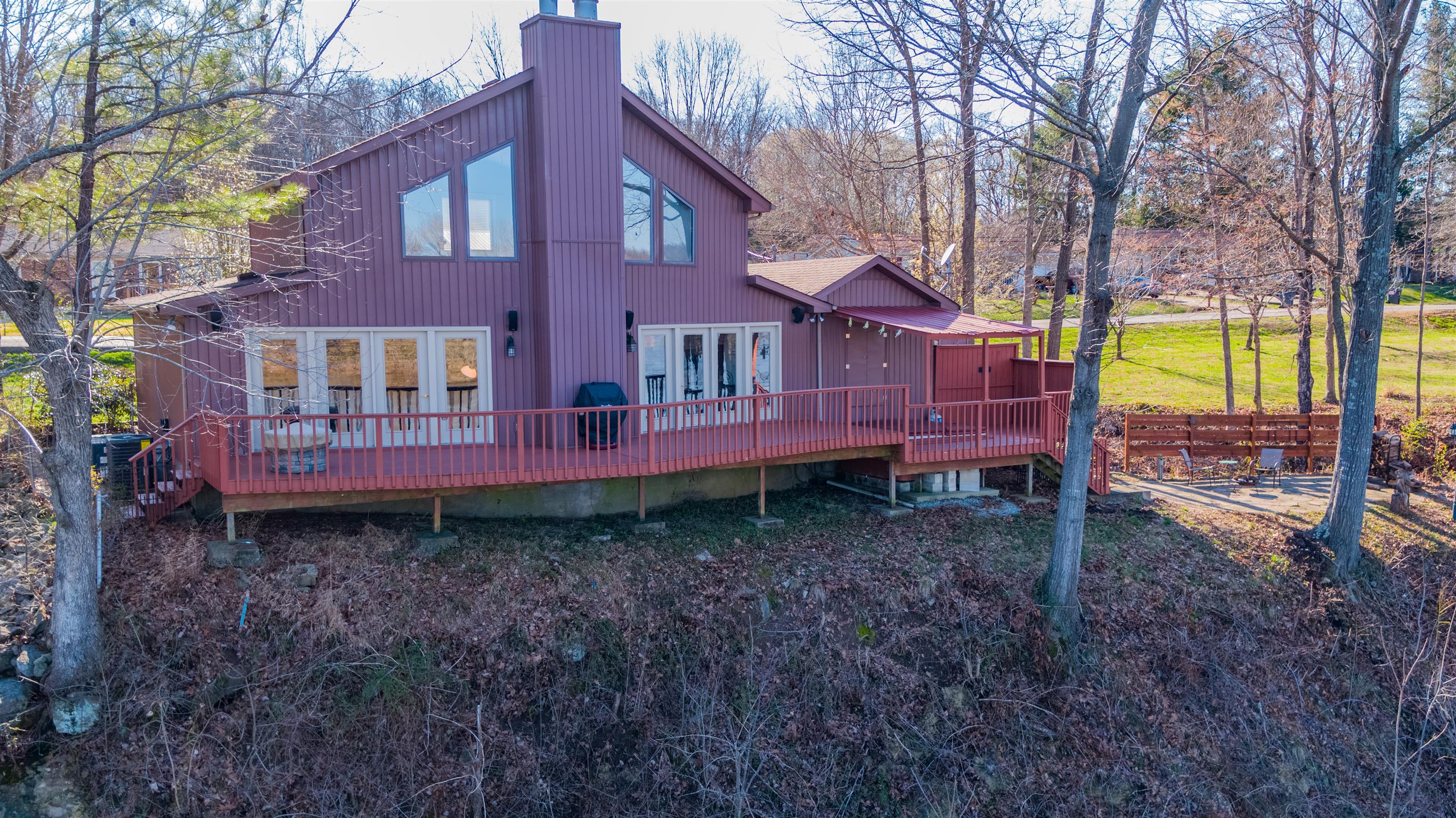 291 Mayhew Road Clarksville, TN 37040 - Photo 6 of 30 a view of a house with a yard