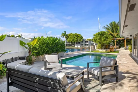 $4,295,000 | 609 1st Key Drive, Fort Lauderdale, FL 33304