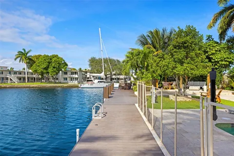 $4,295,000 | 609 1st Key Drive, Fort Lauderdale, FL 33304