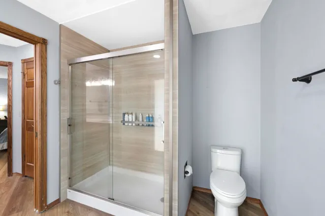 $1,200,000 | 6500 East Decorah Avenue, Oshkosh, WI 54902