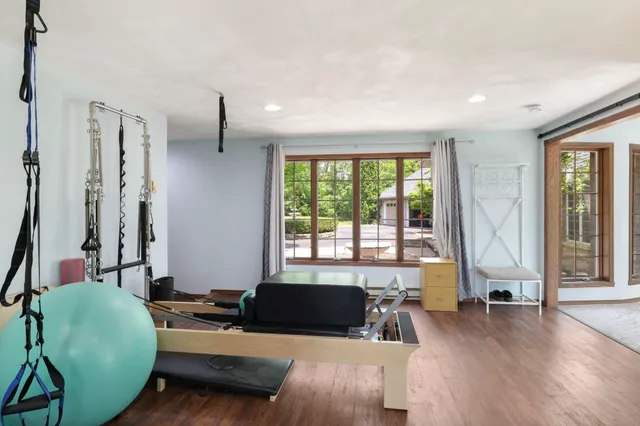 $1,200,000 | 6500 East Decorah Avenue, Oshkosh, WI 54902