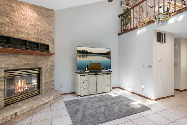 $1,200,000 | 6500 East Decorah Avenue, Oshkosh, WI 54902