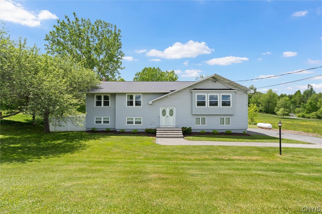 4557 Abbey Road Onondaga, NY 13215 - Photo 2 of 47