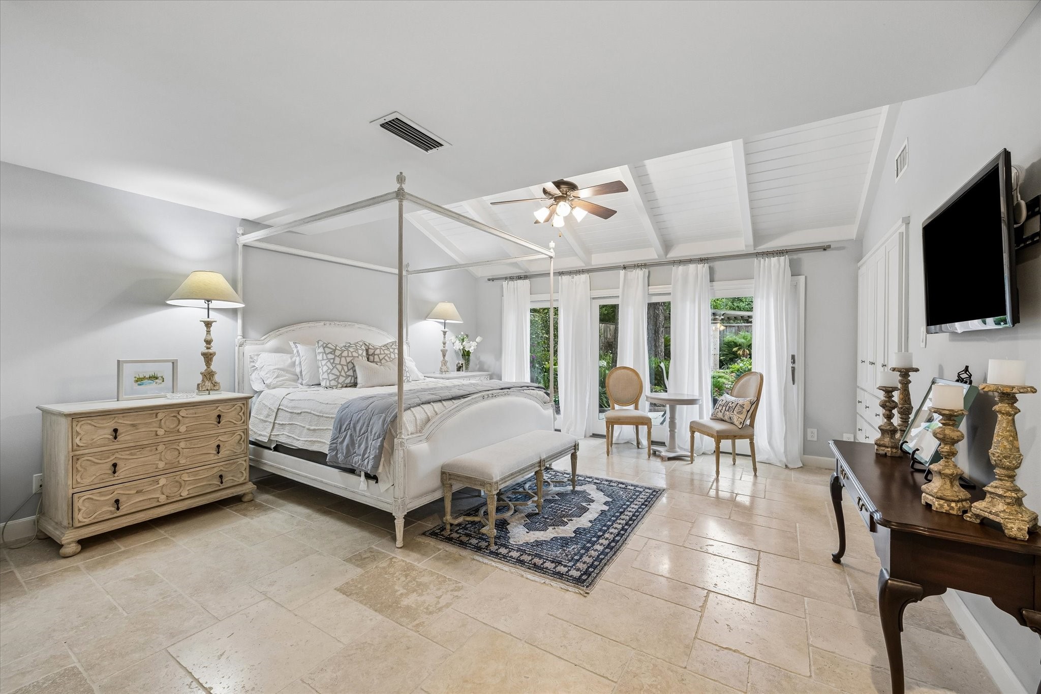542 Ramblewood Road Houston, TX 77079 - Photo 16 of 40
