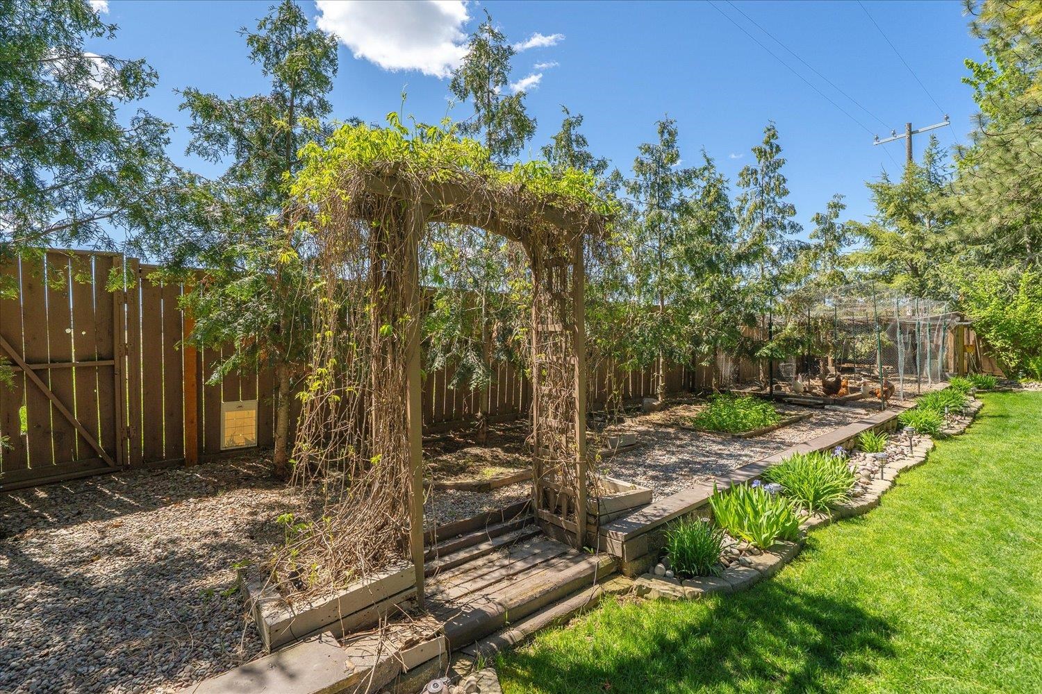 516 East Midway Road Colbert, WA 99005 - Photo 45 of 48
